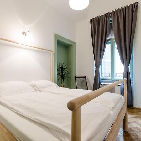 B63 2 Bedroom Apartment In Heart Of City Budapest Exterior photo