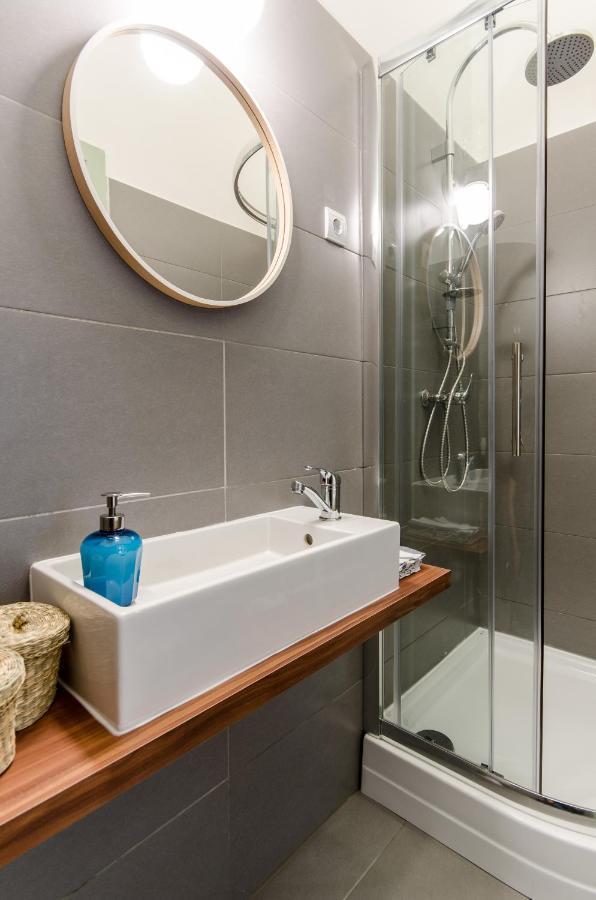 B63 2 Bedroom Apartment In Heart Of City Budapest Exterior photo